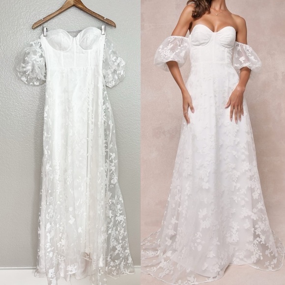NWOT Romantic Dedication White Floral Off-the-Shoulder Maxi Dress - Picture 1 of 11